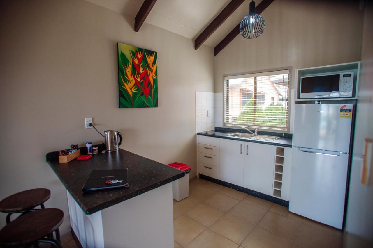 Nikao Beach Bungalows ราโรทองกา ภายนอก รูปภาพ