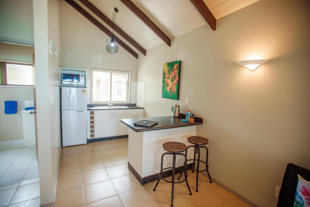Nikao Beach Bungalows ราโรทองกา ภายนอก รูปภาพ