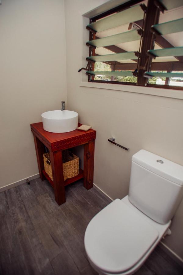 Nikao Beach Bungalows ราโรทองกา ภายนอก รูปภาพ